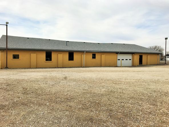 864 Whiting Ave, Galesburg, IL 61401